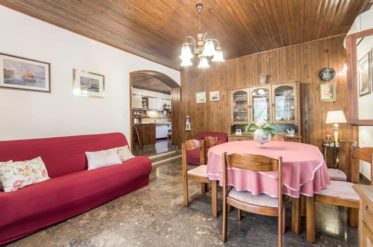 Holiday Home Villa Spilla Selca  Zewnętrze zdjęcie