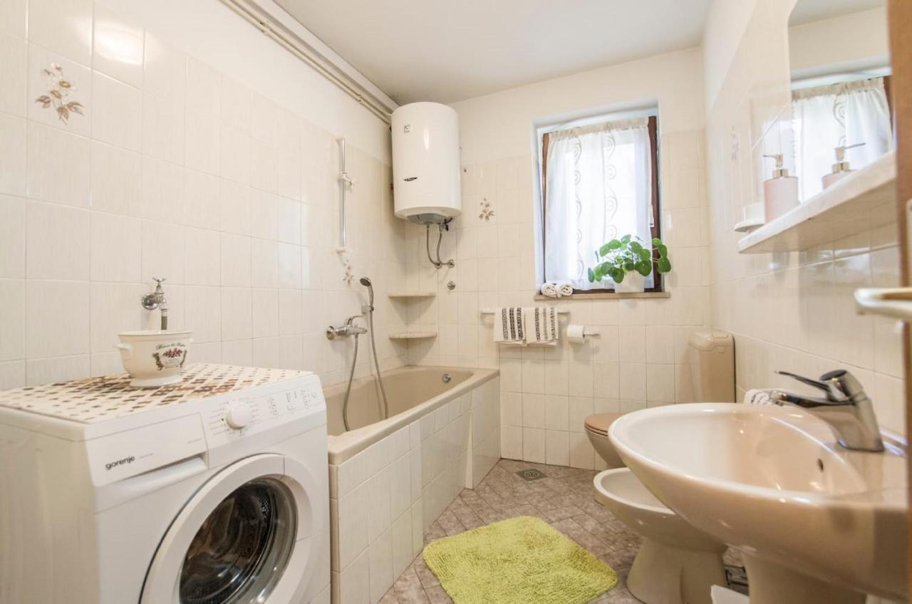 Holiday Home Villa Spilla Selca  Zewnętrze zdjęcie