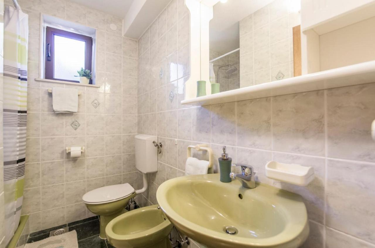 Holiday Home Villa Spilla Selca  Zewnętrze zdjęcie
